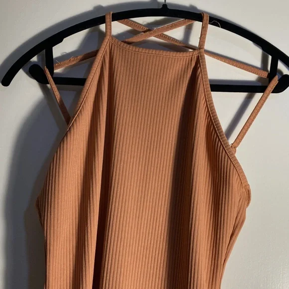 Iris Backless Tan Dress - Picture 3 of 6